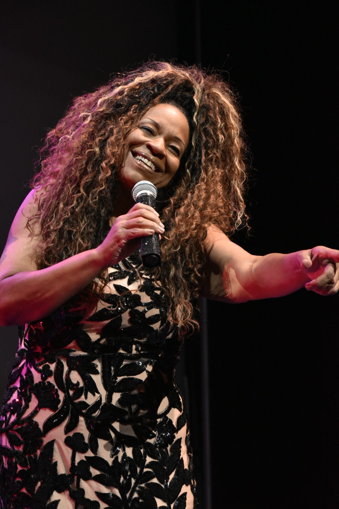 Alfreda Sings!